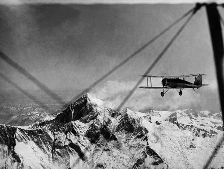The First Flight Over Mount Everest